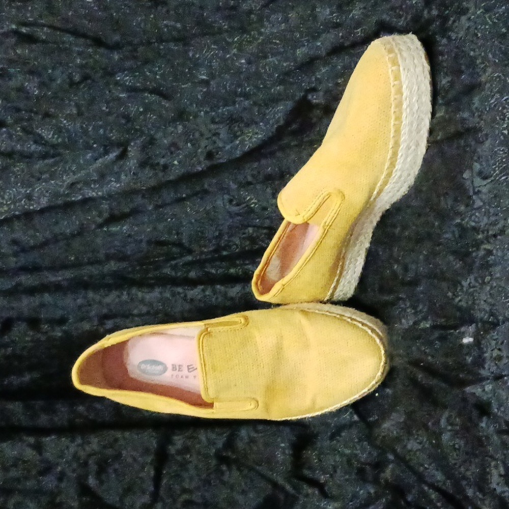 Dr. Scholl's Be Energized Foam Technology yellow 6.5M espadrilles, good cond